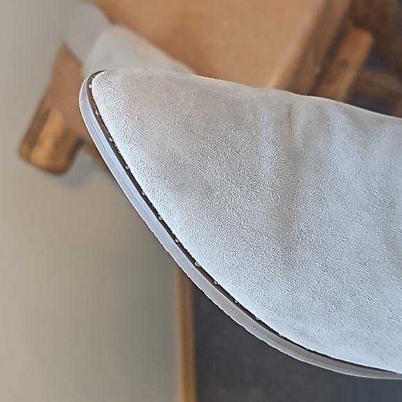 Treasure and Bond Leather upper mule pointed to slide. - Picture 5 of 9